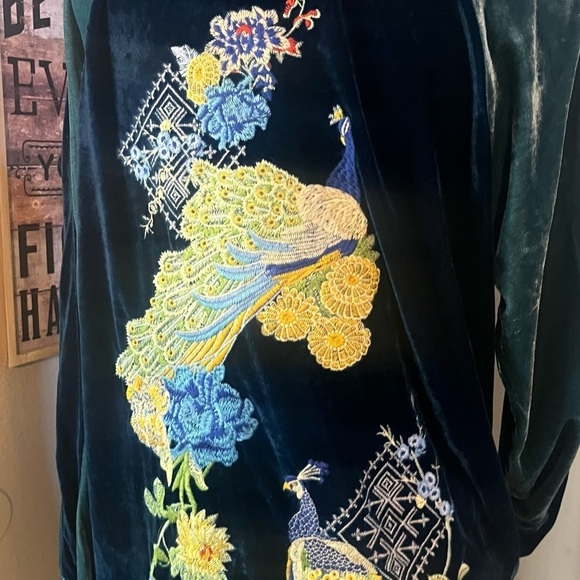 Velvet varsity bomber jacket embroidered peacocks by Paparazzi Biz NWT - Picture 10 of 16